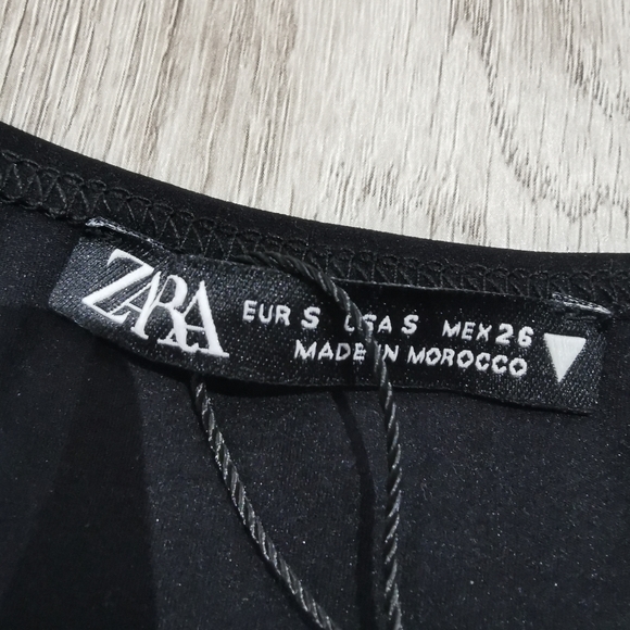 Zara Contrast black crop top - Picture 8 of 9